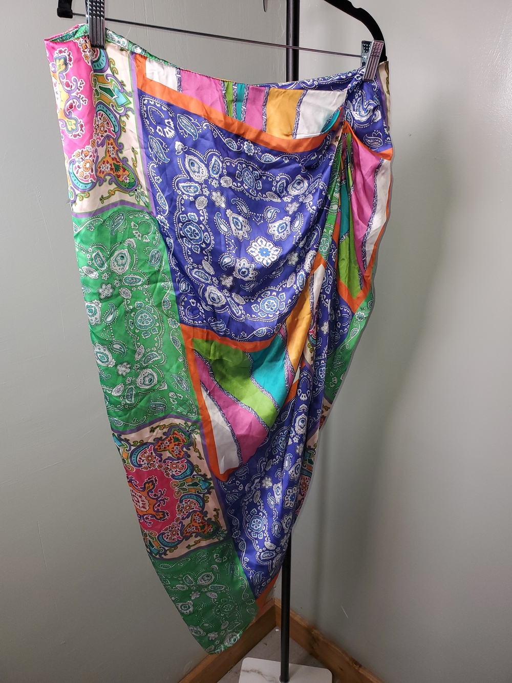 SHEIN Multicolor Paisley Satin Midi Skirt - Purple, Green, Pink, Orange